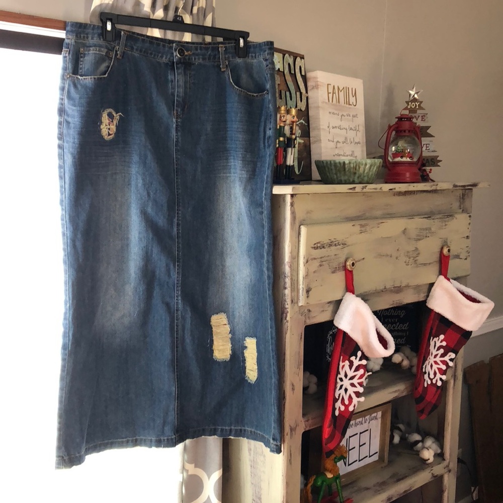 Jade Mackenzie jean skirt